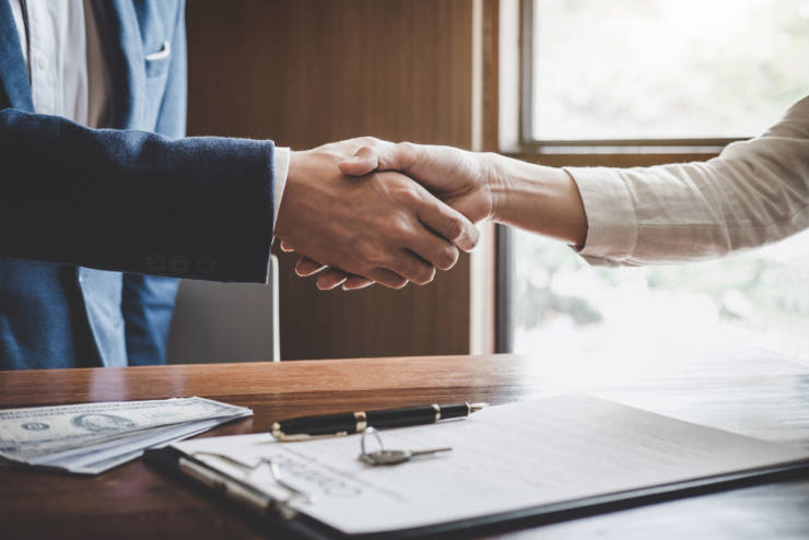 Quels sont les avantages de recourir aux services  d’un courtier d’assurances ?
